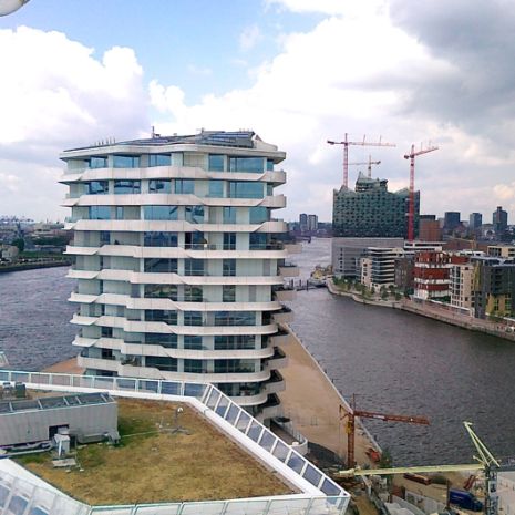 Dobre widoki – odpływy liniowe CeraLine w Marco Polo Tower w Hamburgu